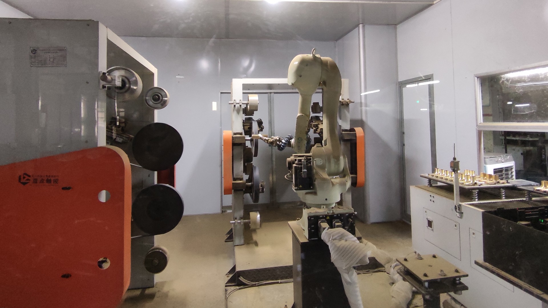 ���ٵ羺�������